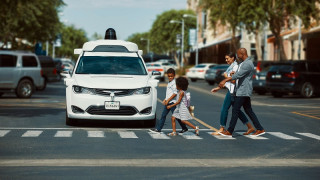Пълен хаос в Сан Франциско заради колите без шофьор на Google