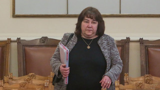 Парите в хазната свършват. Три сценария