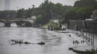 Става страшно в Италия. Премиерът спешно напусна Г-7