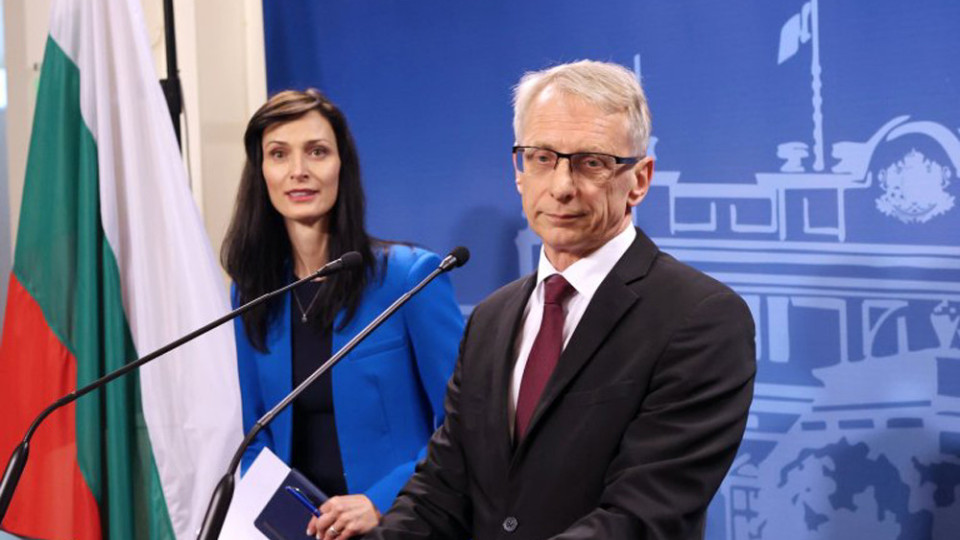 Политолог посочи основния проблем на кабинета "Денков-Габриел" | StandartNews.com