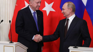 Путин и Ердоган разговаряха по телефона. Какво си казаха?
