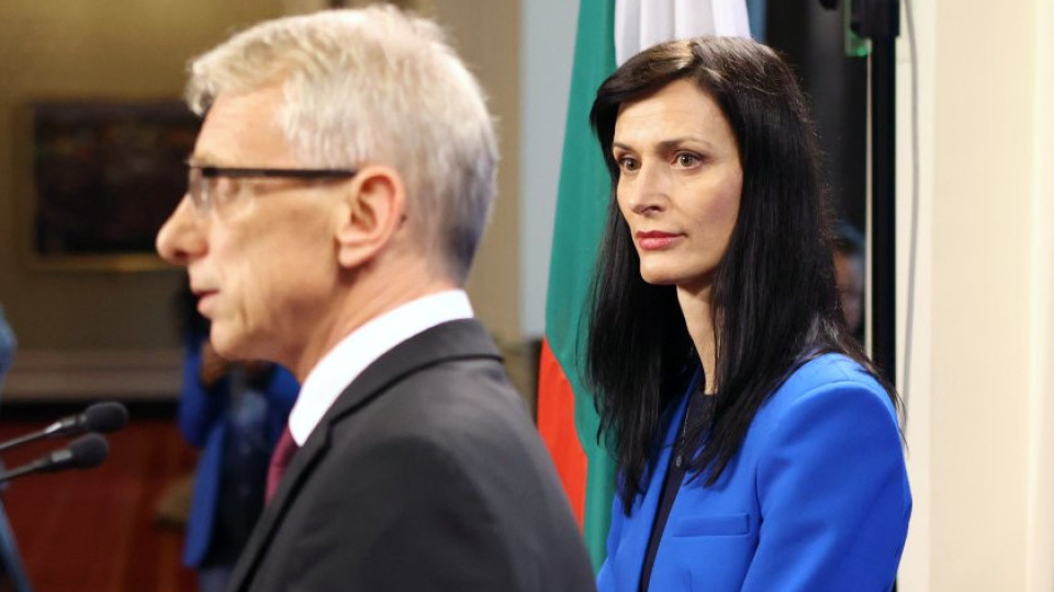 Денков загатна за следващия външен министър | StandartNews.com