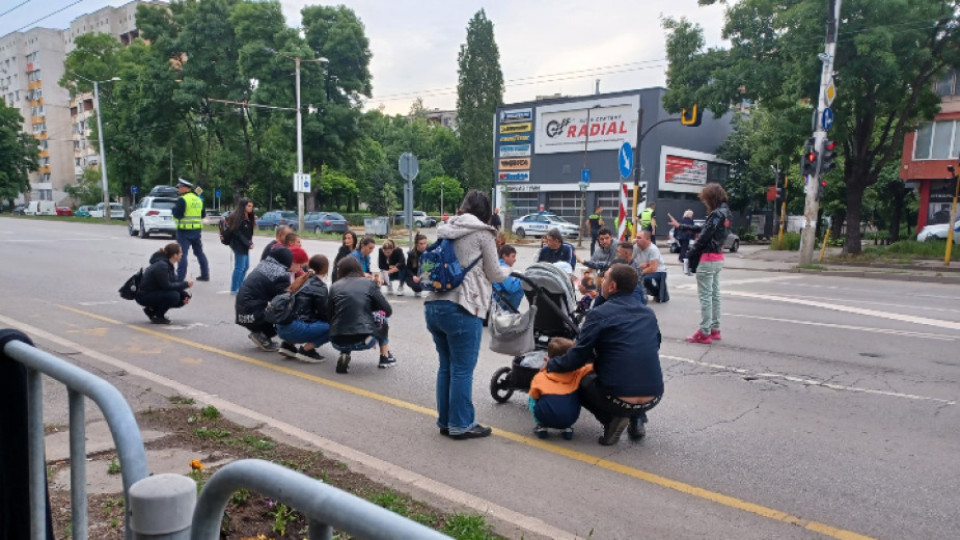 Вече месец протести на Сливница. Какви са очакванията на хората | StandartNews.com