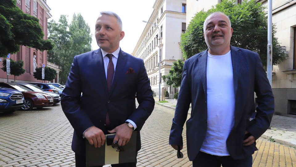 Бабикян и Хаджигенов стават партия | StandartNews.com