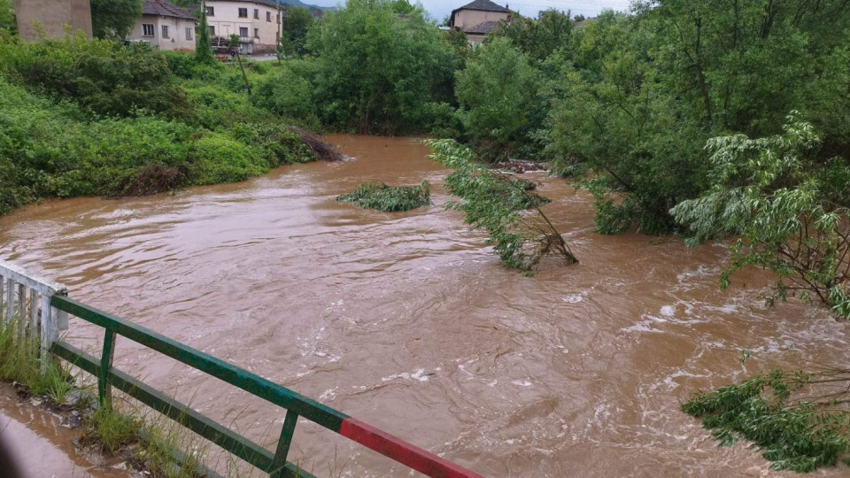 Воден ад! Извънредно съобщение за язовирите | StandartNews.com