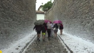 Невероятно! Сняг през юни в Пловдив СНИМКИ