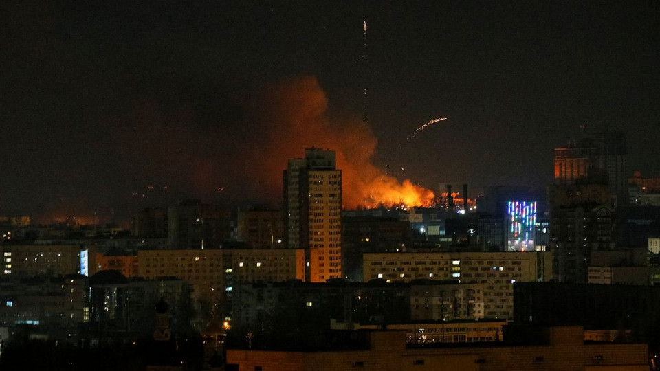 Мощен руски удар по големи украински градове, цяла нощ вият сирени | StandartNews.com