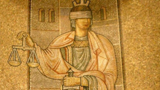 22-ма съдии готови да разследват главния прокурор. Списъкът
