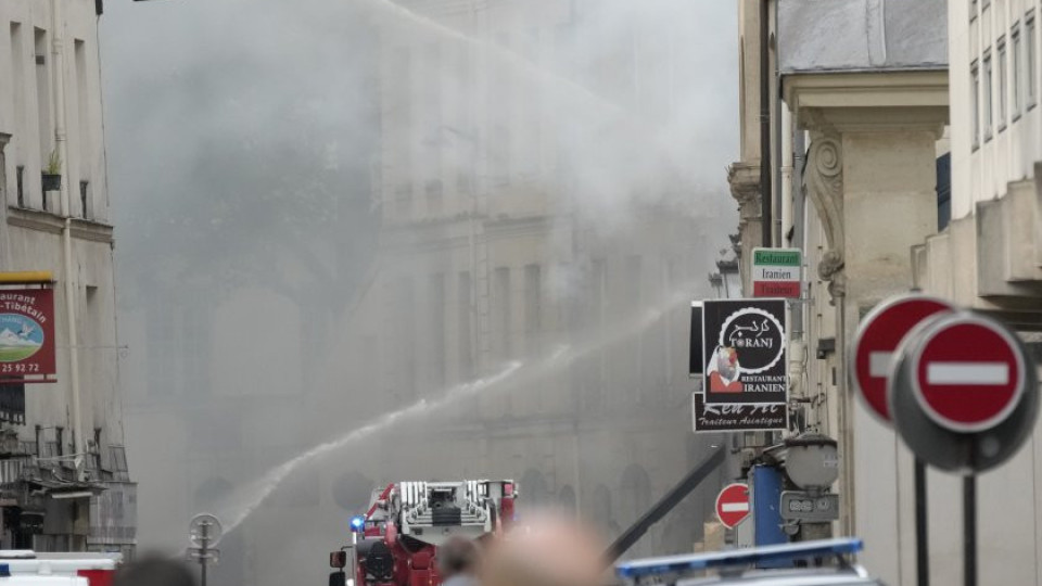 Паника в Париж! Сгради горят, седем души в критично състояние | StandartNews.com