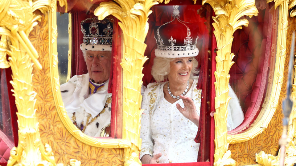 Видяха сметката на крал Чарлз. Колко струва златната каляска | StandartNews.com