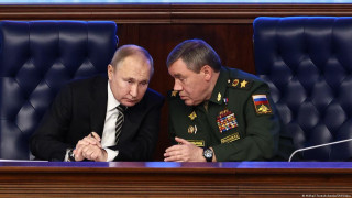 Обрат с най-важния генерал на Путин. Още дърпа конците