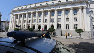 Зловещо предупреждение изправи на нокти полицията в София