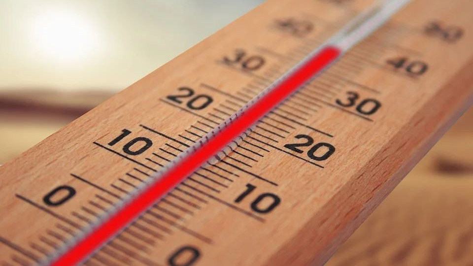 Пореден горещ ден, синоптиците показаха къде ще е най-топло | StandartNews.com