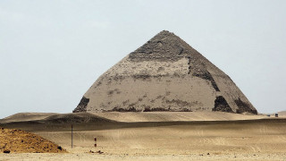 Отвориха за туристи най-мистичната пирамида в Египет