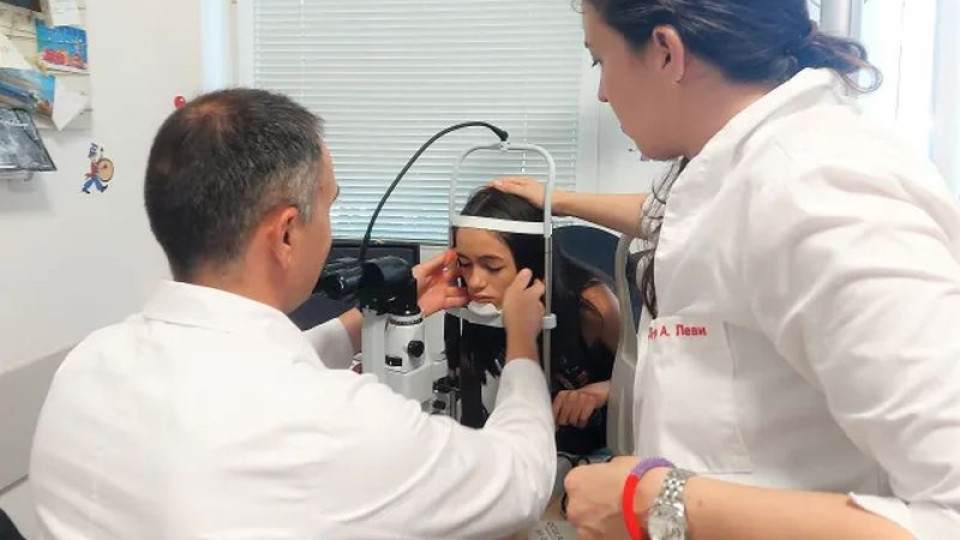 Наши очни хирурзи шашнаха колегите си, показаха високо световно ниво | StandartNews.com