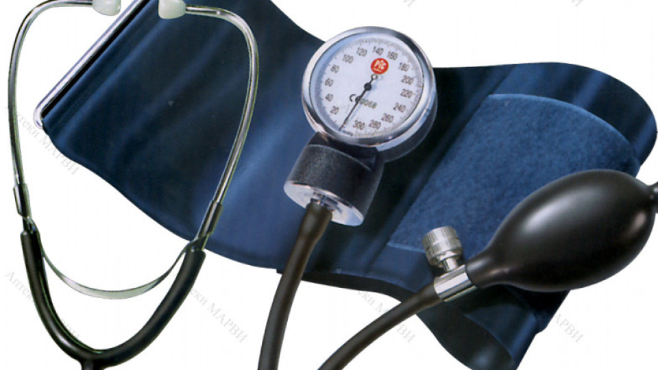 Падна тайната за мерене на кръвно без апарат | StandartNews.com