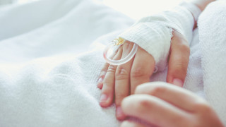 Добри новини от лекарите за детето ударено от мълния в Бургас