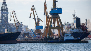 Румънски кораб пострада при руската атака