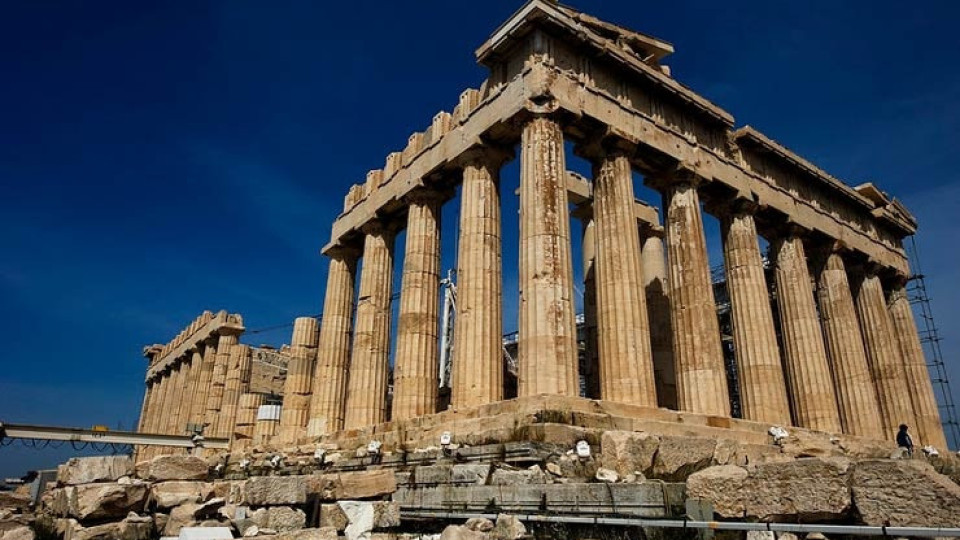 Туристи припадат. "Акропола" затворен | StandartNews.com