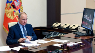 Путин подписа закон, с който се забранява регистрацията на руски уебсайтове с чуждестранни имейл услуги