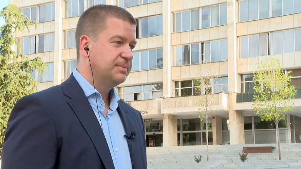 Кмет заподозря скрит мотив зад пускането на насилника с макетния нож | StandartNews.com