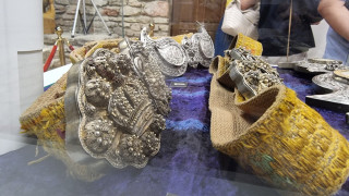 Показват уникални златни и сребърни накити в Балчик (СНИМКИ)