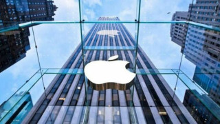 Apple със спад в приходите