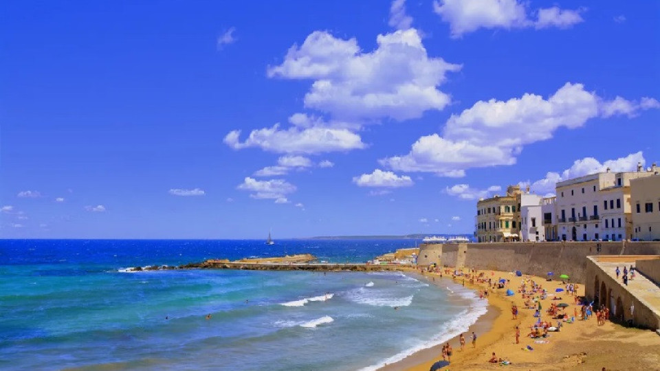 Най-скъпият плаж в Европа! Какво струва 1000 евро на ден | StandartNews.com