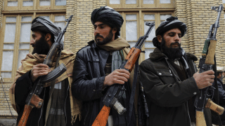 Ужасът от талибаните. Как жените се справиха със стреса