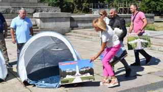 Паметникът на съветската армия пред премахване, какво се случва