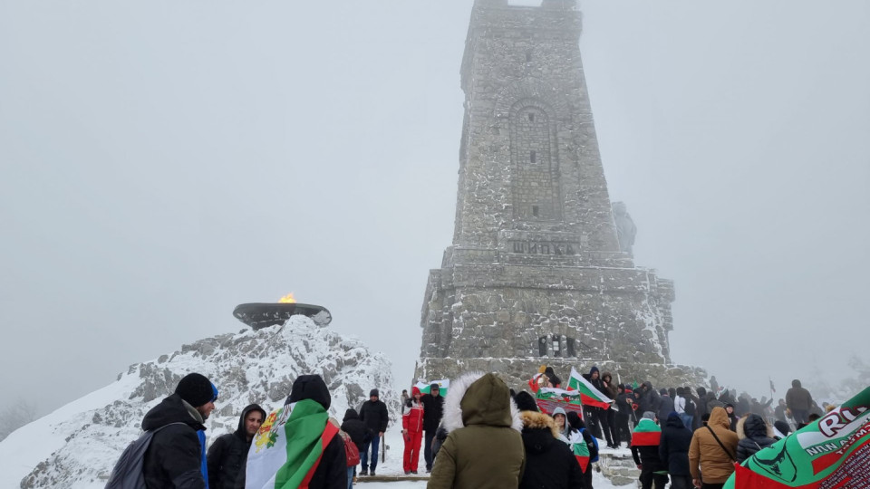 Галъп показа кое предпочитат българите за национален празник | StandartNews.com