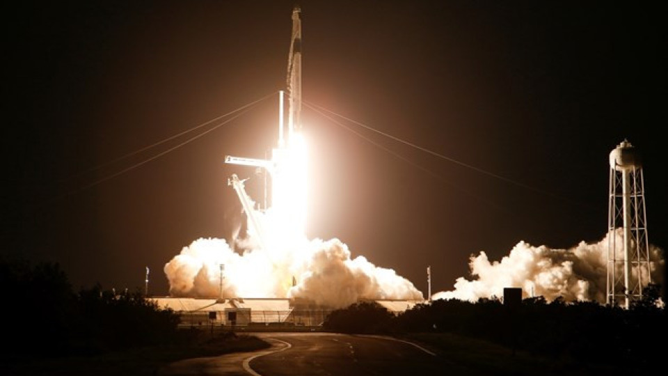 Нов екипаж пътува към МКС на кораба “Дракон” | StandartNews.com