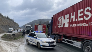Напрежение! Първа жертва на протестите в страната