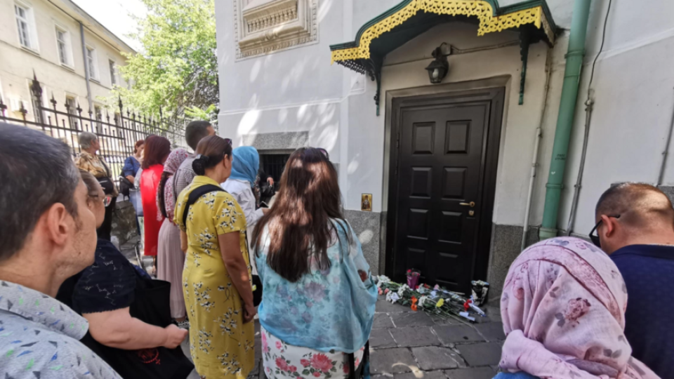 Драма пред Руската църква в София! Кои страдат | StandartNews.com