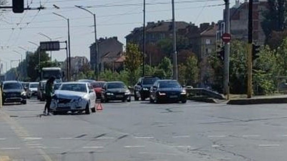 Нов ад на пътя в София! Кой е пострадал | StandartNews.com