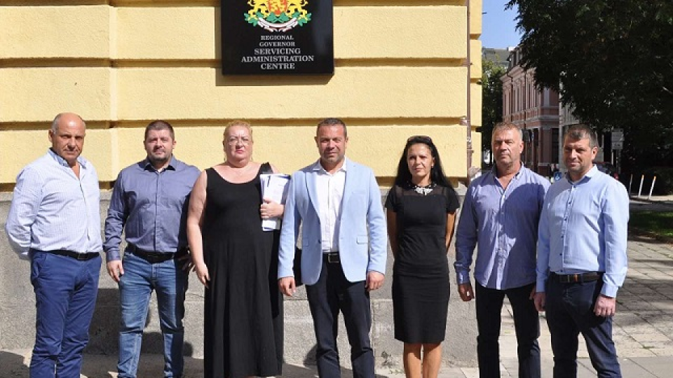 Партия МИР и Гражданско обединение „Бургазлии“ регистрираха листата си с общински съветници | StandartNews.com