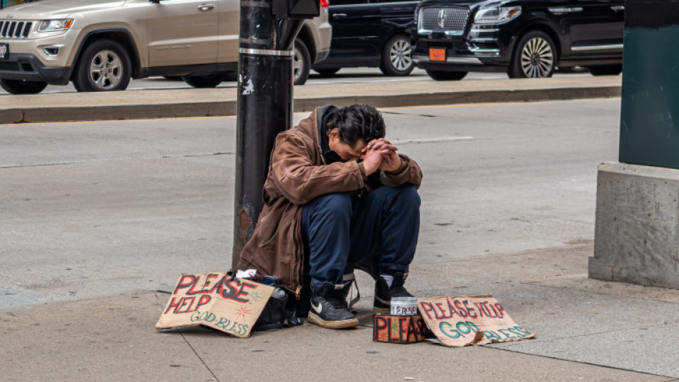 Ужасяващи данни! Над 5 милиона бездомни | StandartNews.com
