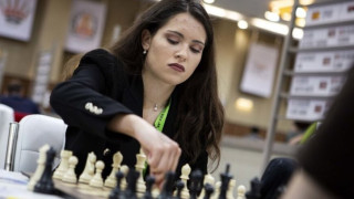 Ново БГ чудо в шаха! Какво прави Белослава Кръстева