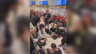 56 българи спаха на летището в Тел Авив. Чакат правителствения самолет