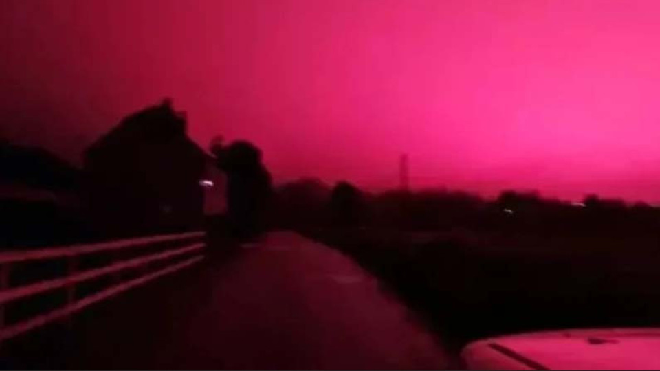 Небето стана червено. Идват ли Конниците на апокалипсиса? (СНИМКИ) | StandartNews.com