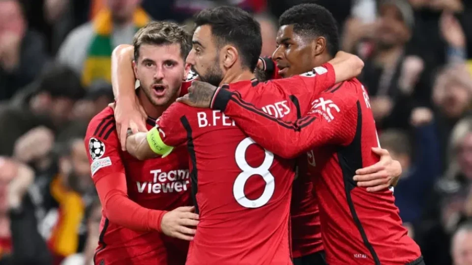 Ман Юнайтед се върна в играта, първа победа в ШЛ | StandartNews.com