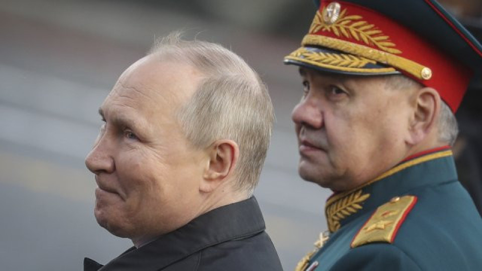 Русия изстрелва крилати ракети, Шойгу докладва на Путин | StandartNews.com
