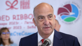 Кенет Мертен поздрави България за НГ