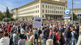 Протестите в София се сливат! Какво се чака