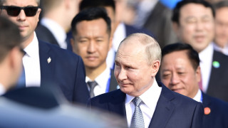 Строго секретно: „Генерал СВР“ за тялото на Путин, астроложката му и "Лебедово езеро"
