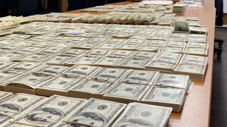 Мъж спечели 50 млн. от лотарията, не знае какво да ги прави