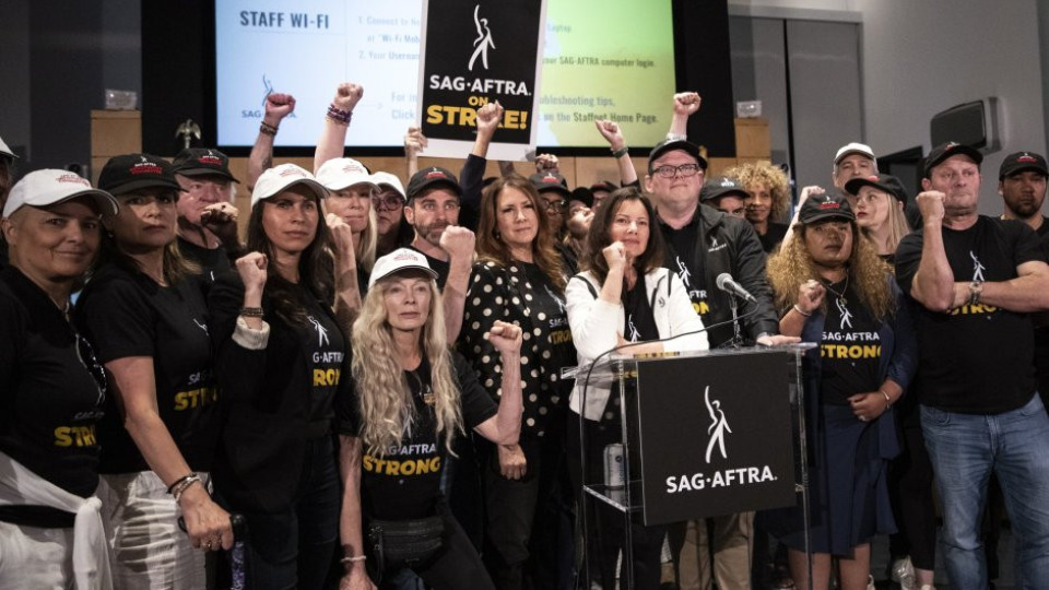 Големите холивудски студиа с окончателно предложение към стачкуващите | StandartNews.com