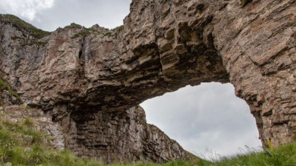 Пещерата, от която остана само нейният вход | StandartNews.com