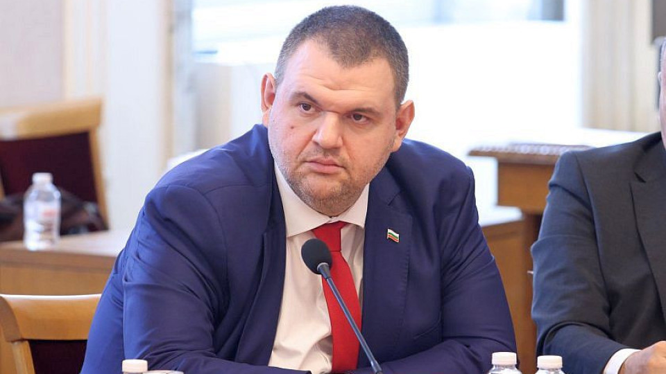 Структурите на ДПС в страната масово номинират Пеевски за лидер | StandartNews.com