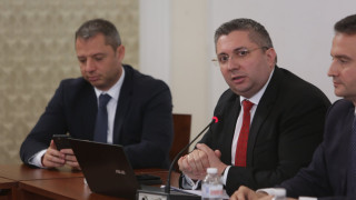 Бивш министър от ГЕРБ осъди за клевета Антон Кутев
